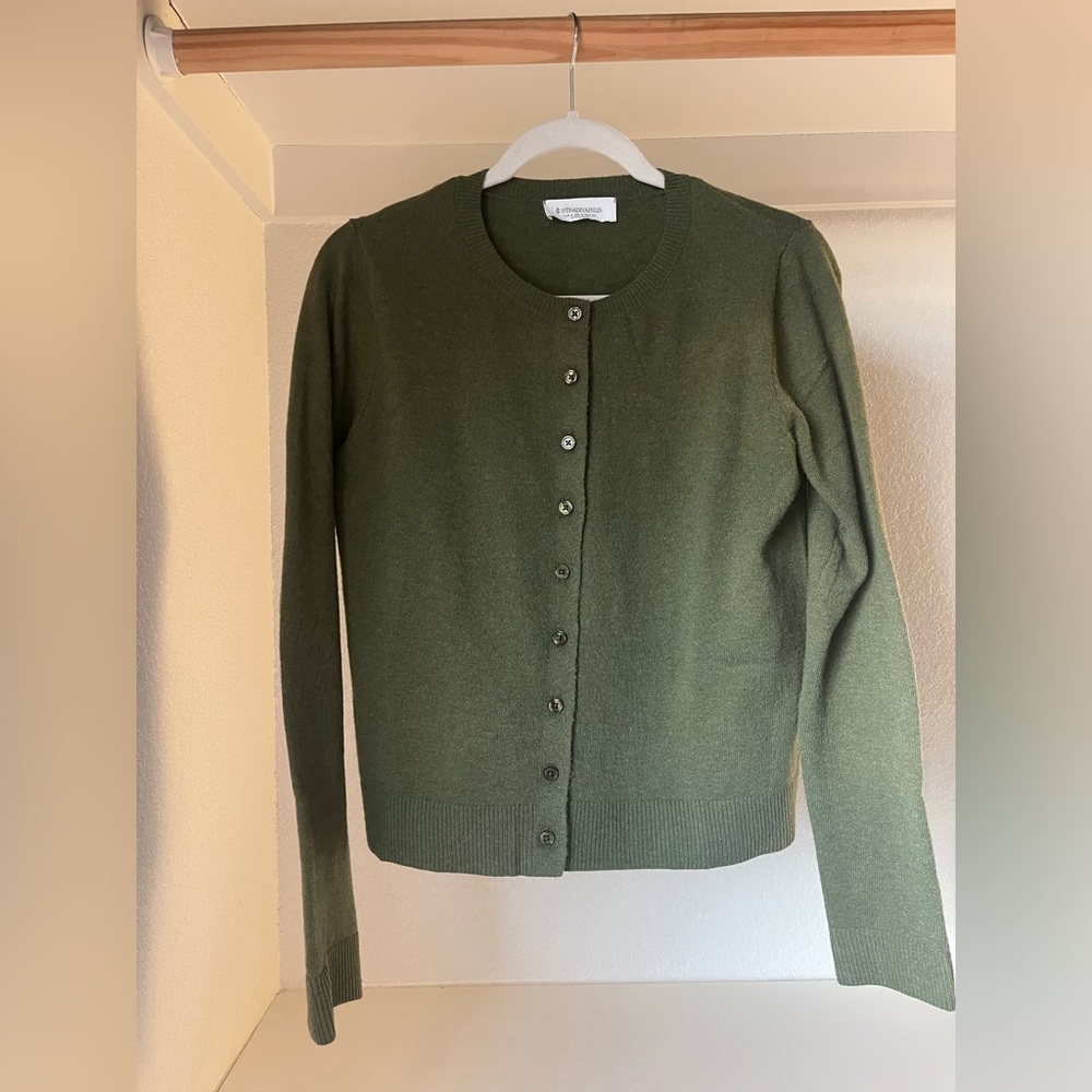 Stradivarius Soft-Touch Knit Cardigan with Buttons - Stradivarius Cardigan